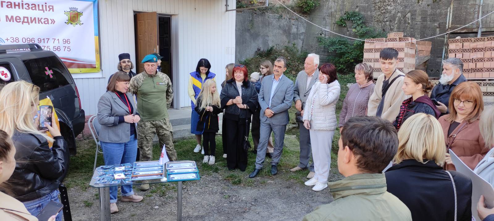 Подяка від серця: медики та студенти допомогли захисникам України