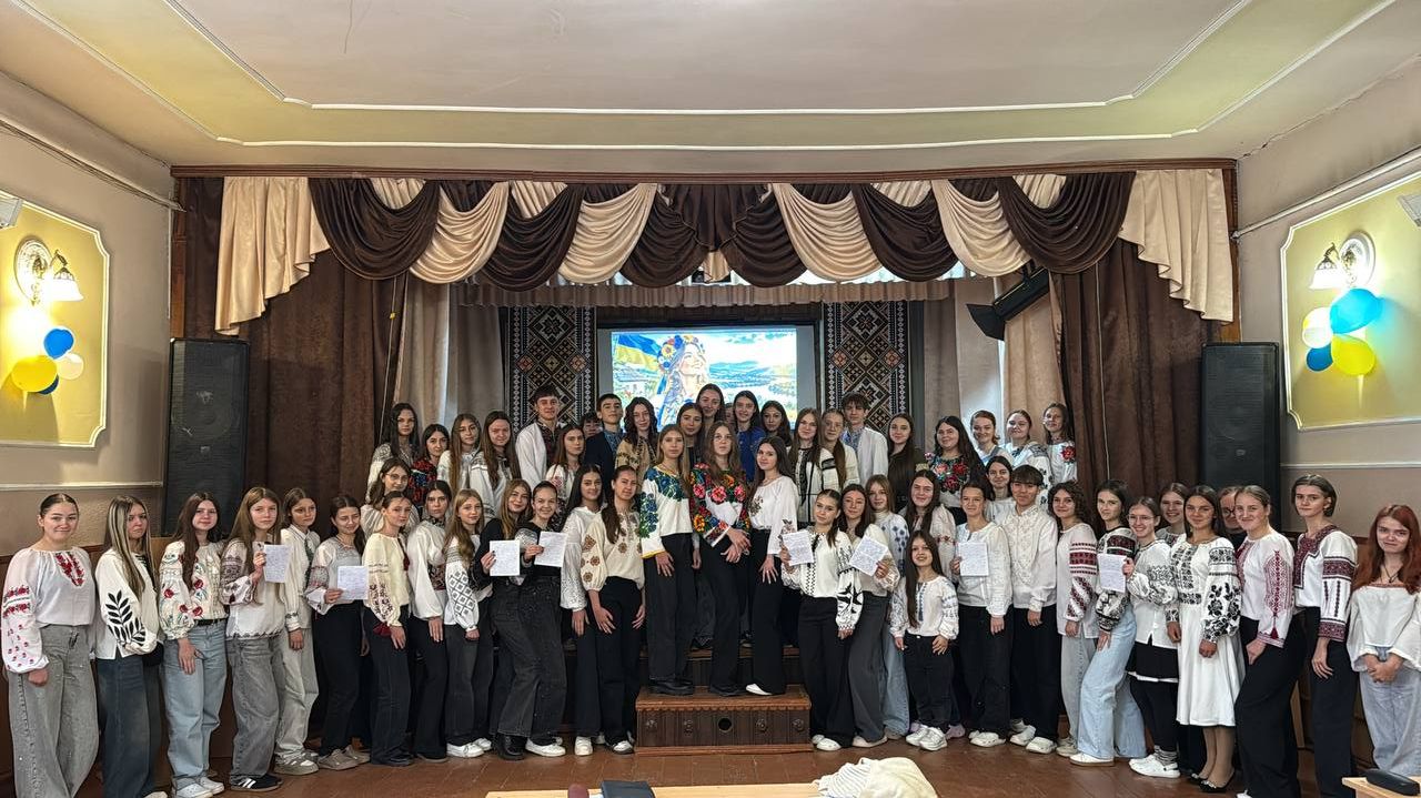 «Слово, що єднає»: як у Вашковецькому медколеджі пройшов день рідної мови